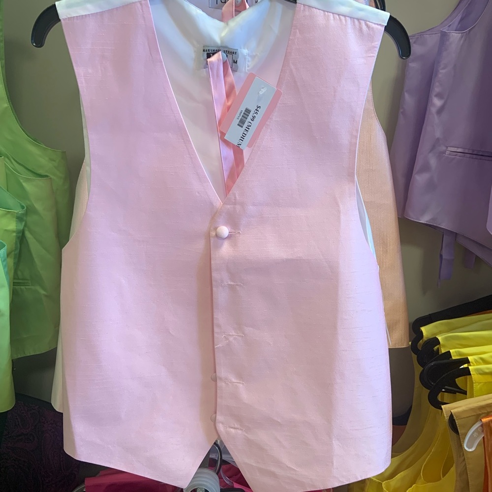 Pink vest and tie